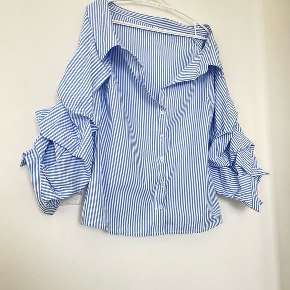 Chic & Sultry – Striped Off-the-Shoulder Button-Up Top - Picture 7 of 7